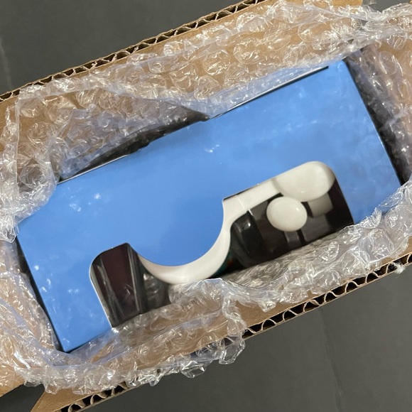 Disney Mickey Mouse Foaming Hand Soap Dispenser New in Box NWT - Picture 14 of 15